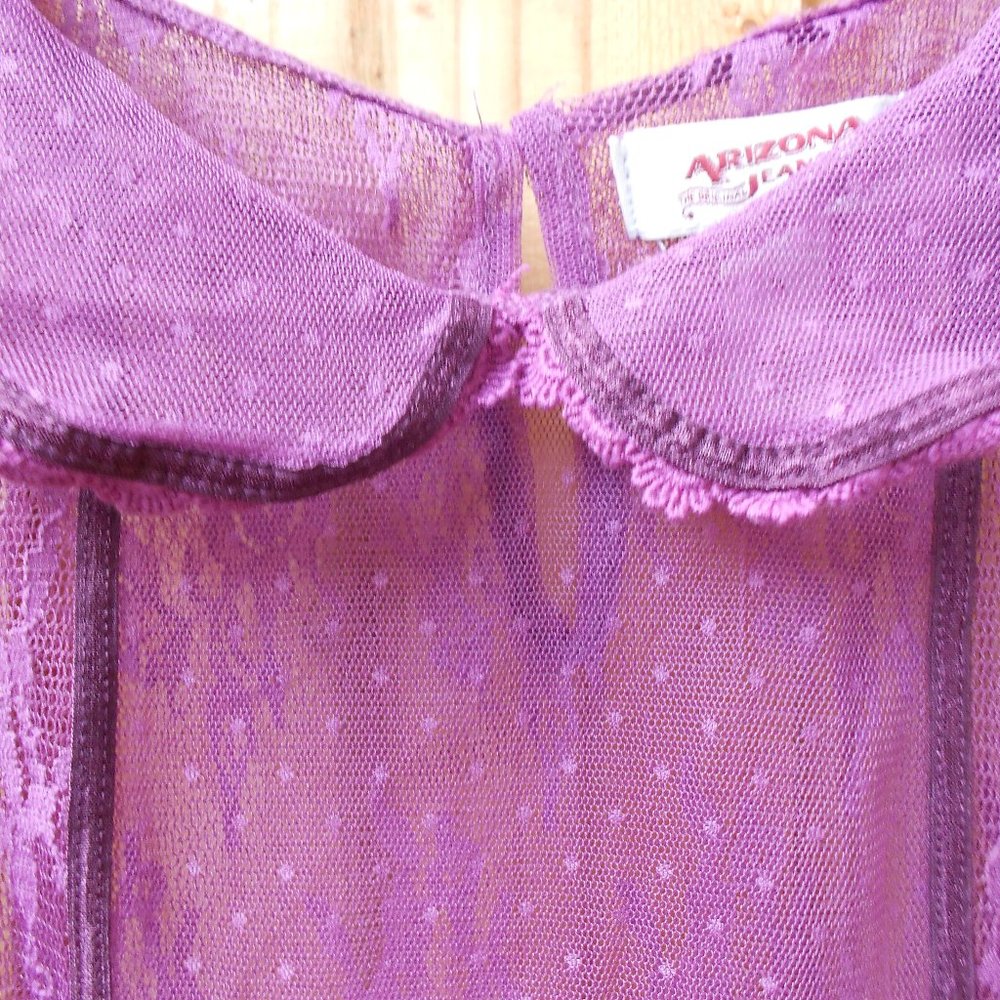 Purple lace medium sized top by Arizona jeans